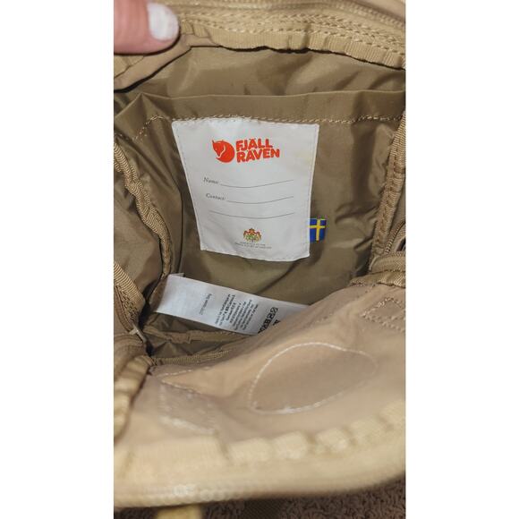 FJALLRAVEN Kånken Sling Crossbody Bag in Clay - Picture 9 of 16